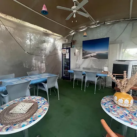נאות הכיכר The Lowest Place On Earth B&B מראה חיצוני תמונה